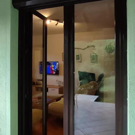 Private Place, Boca * Bihać