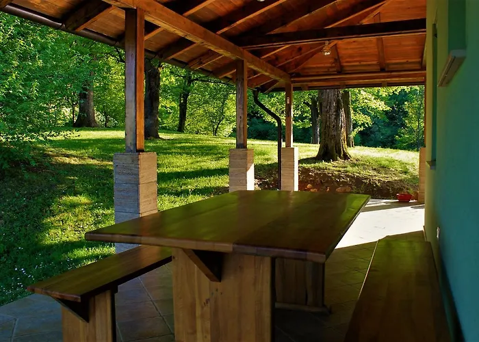 Private Place, Boca * Bihać